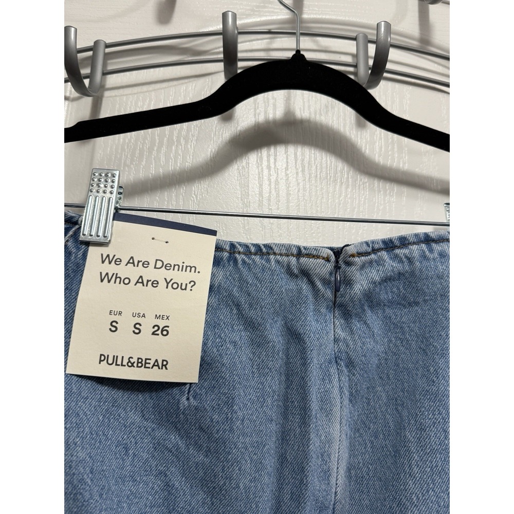 Pull & Bear Women S Light Wash Denim Mini Skirt Coastal Cowgirl Y2K Western Slit - Picture 4 of 14